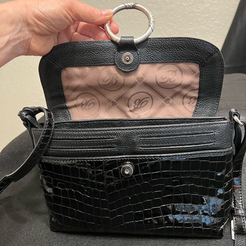 ⭐️SOLD⭐️ Black 🖤 Brighton Leather & Croc 🐊 print shoulder bag 💖 - Picture 6 of 14